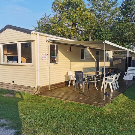 Stacaravan Op 5 Sterren Vakantiepark De Kuilart Friesland Aan Het Meer Met Zwembad 5P 237 Koudum Habitación foto