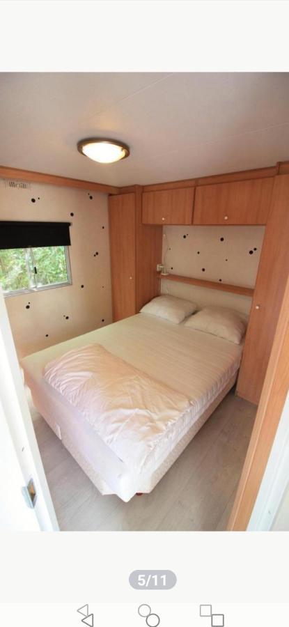 Stacaravan Op 5 Sterren Vakantiepark De Kuilart Friesland Aan Het Meer Met Zwembad 5P 237 Koudum Exterior foto